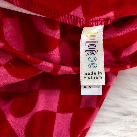 LuLaRoe | Heart Leggings - Picture 3 of 3